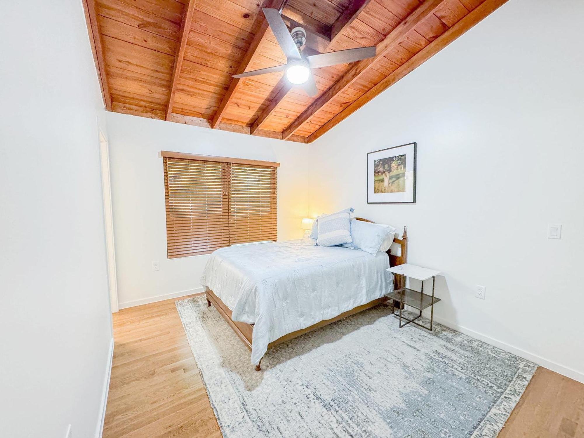 Stylish Family Mid Century Modern 4 Bed